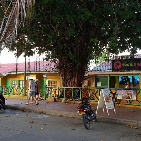 Apartahotel Tres Casitas San Andrés エクステリア 写真