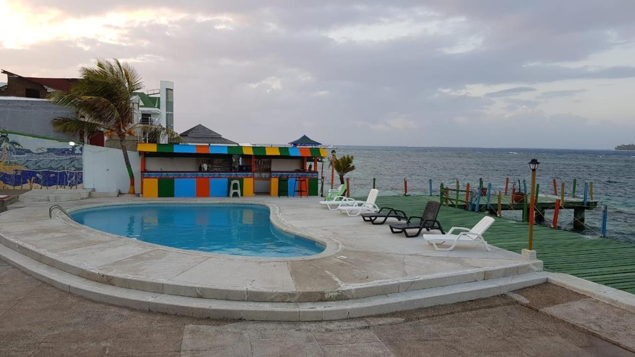 Apartahotel Tres Casitas San Andrés エクステリア 写真