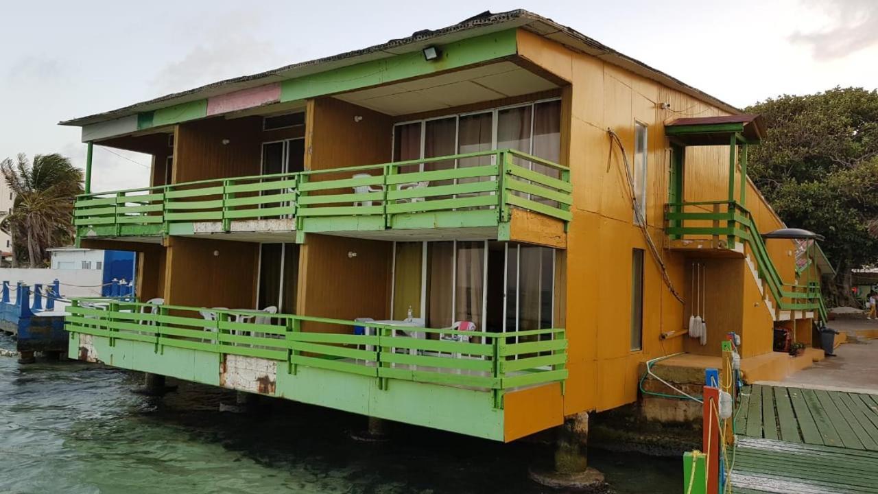 Apartahotel Tres Casitas San Andrés エクステリア 写真